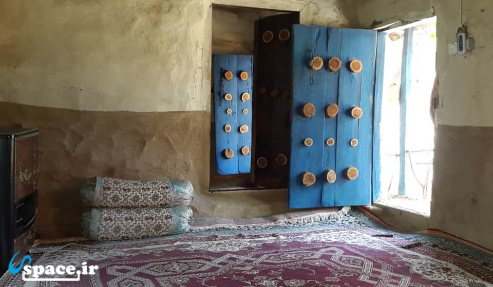 نمای داخلی اتاق اقامتگاه بوم گردی ویشه - سوادکوه - روستای افرسی